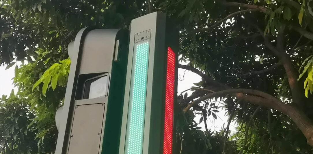 Application of IoT Gateway in Smart Traffic Lights